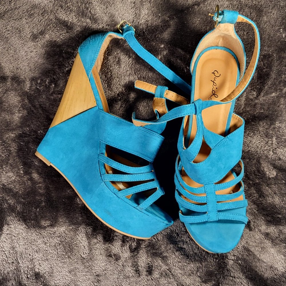 Women's shoes